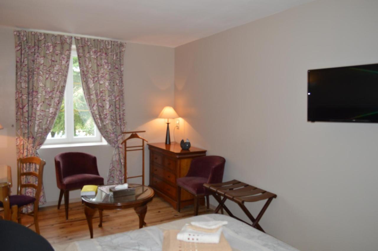 Le Domaine Du Chaffard Bed & Breakfast เลซาวีแนร์ ภายนอก รูปภาพ